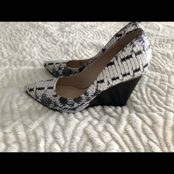 Coach Orchard Graphic Print Snake White Leather - Picture 2 of 4